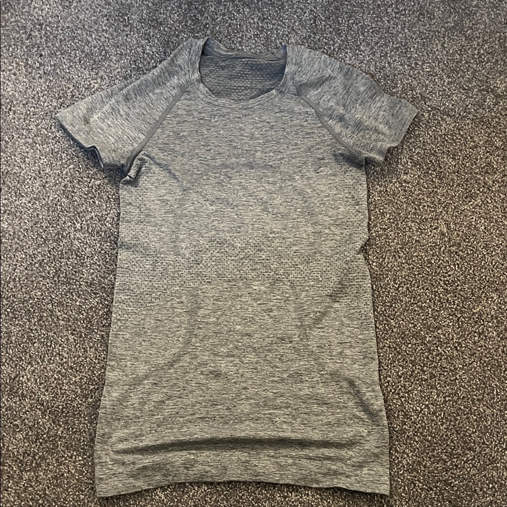 Lululemon Switftly Tech